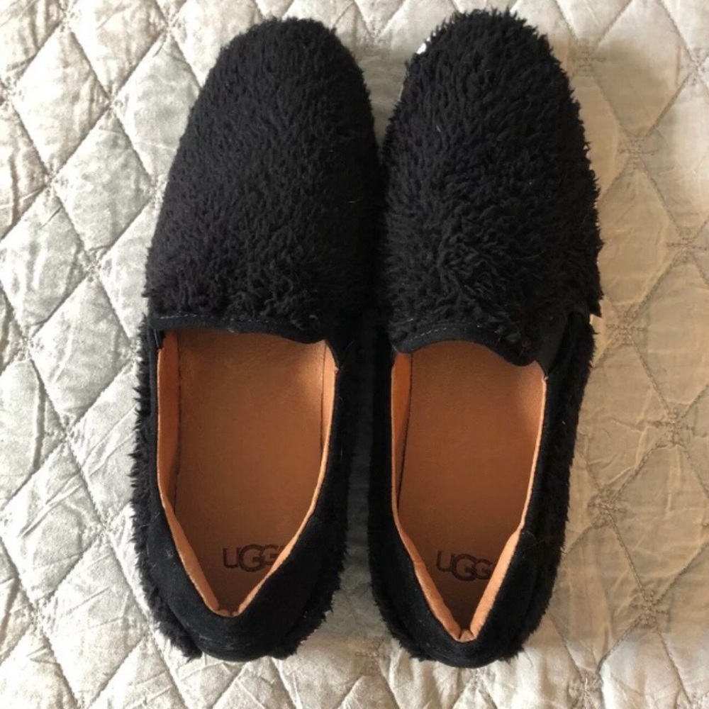 UGG RICI FAUX FUR SLIDE SNEAKERS